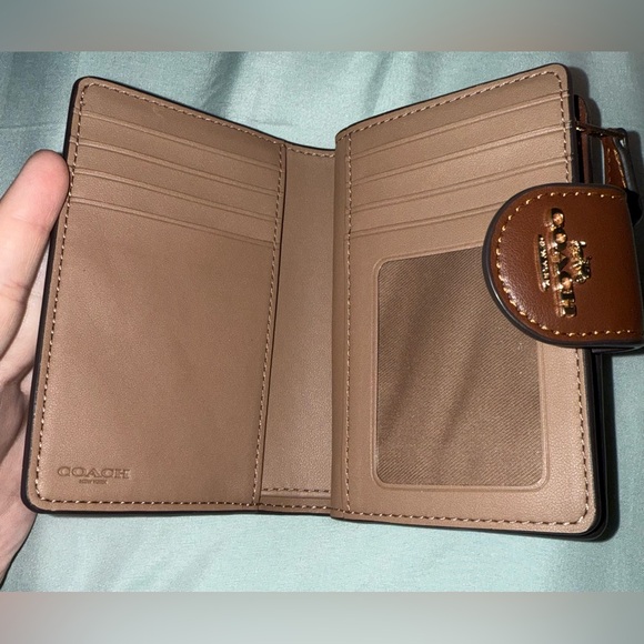 Signature Canvas Coach Wallet - Picture 6 of 6